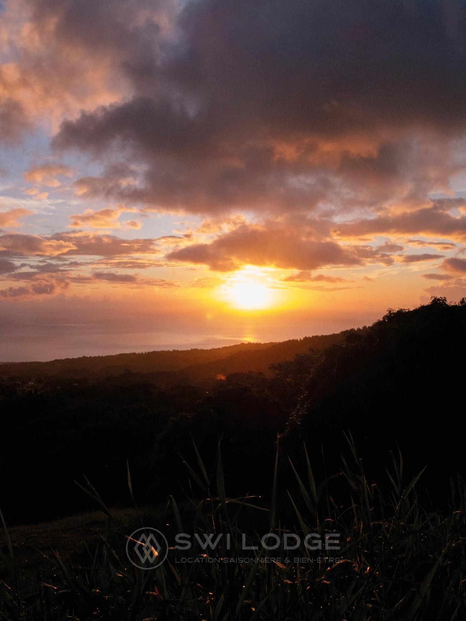 Swilodge Vue Sur Mer ! Petit Dejeuner Et Location De Voiture Possible Le Moule Exterior photo